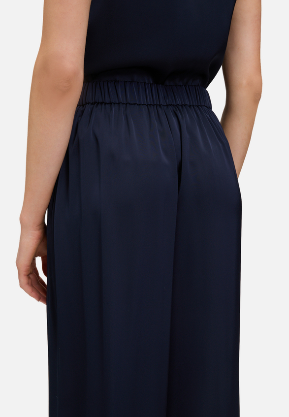 Modern fit Hose mit Taschen / Detailbild