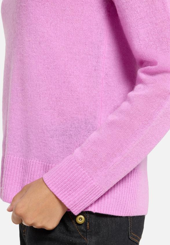 Kaschmir-Pullover mit Rundhalsausschnitt / Detailbild