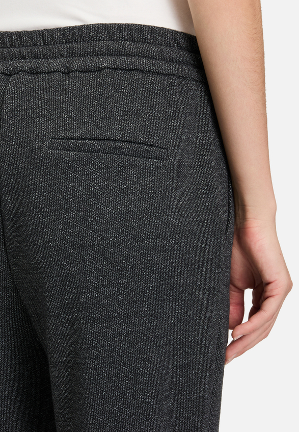 Schlupfhose mit Struktur / Detailbild
