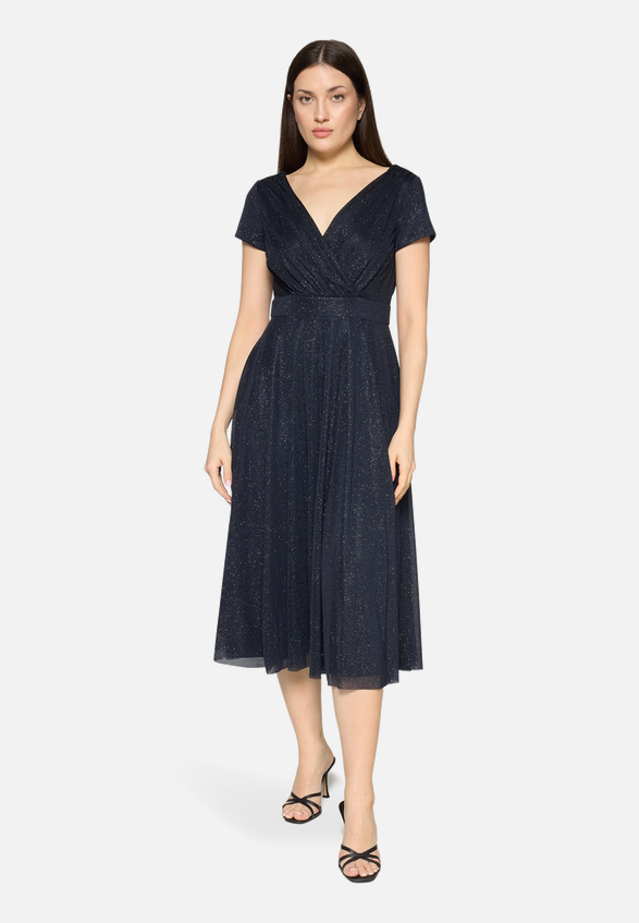 Cocktailkleid im Glitzer-Look / Modellfoto Vorderseite