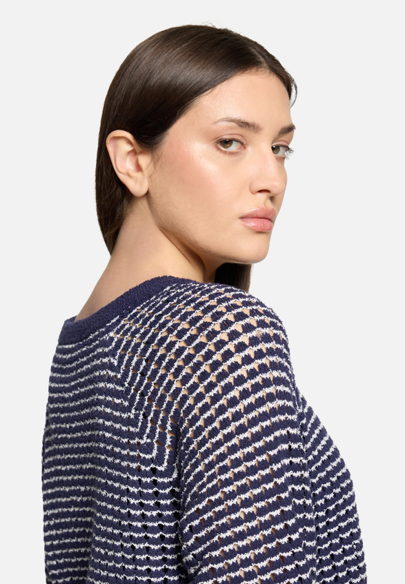 Strickpullover mit Rundhalsausschnitt / Detailbild