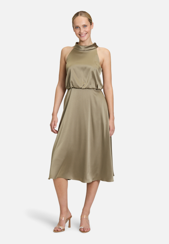 Cocktailkleid mit Stehkragen / Modellfoto Vorderseite