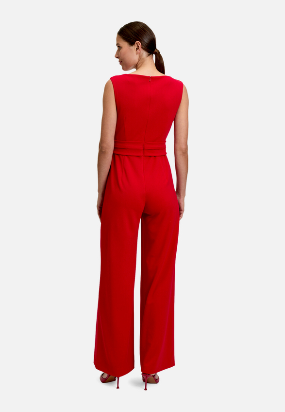 Jumpsuit mit weitem Bein / Modellfoto Rückseite