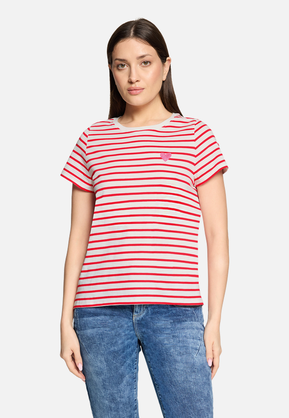 Kurzarm-Shirt mit Rundhalsausschnitt / Modellfoto Vorderseite