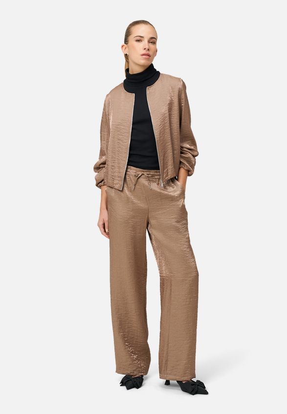 Hose mit Knittereffekt 30 Inch / Modellfoto Vorderseite (Outfit)