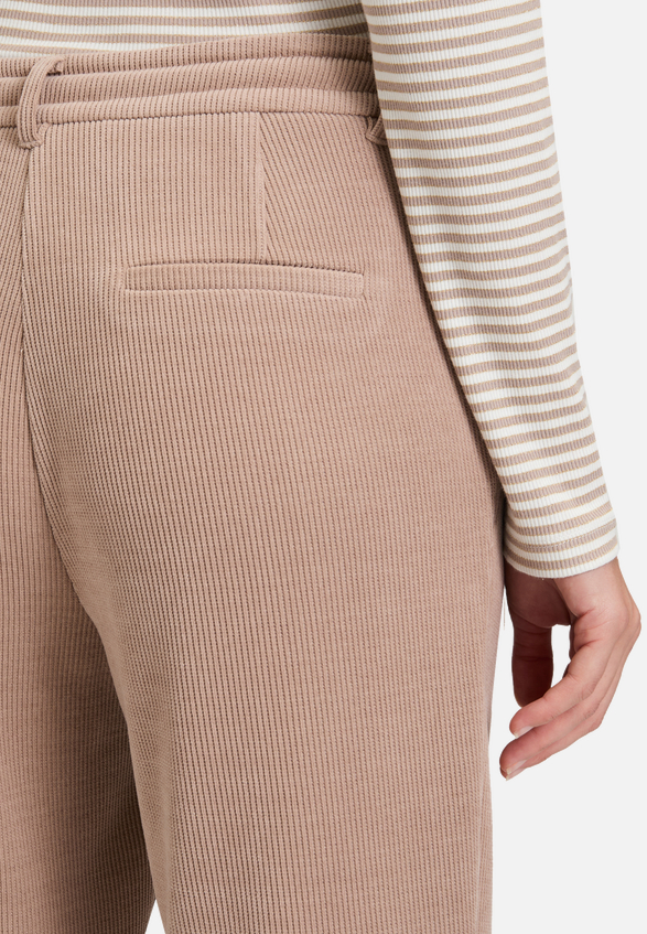 Casual-Hose mit Struktur / Detailbild