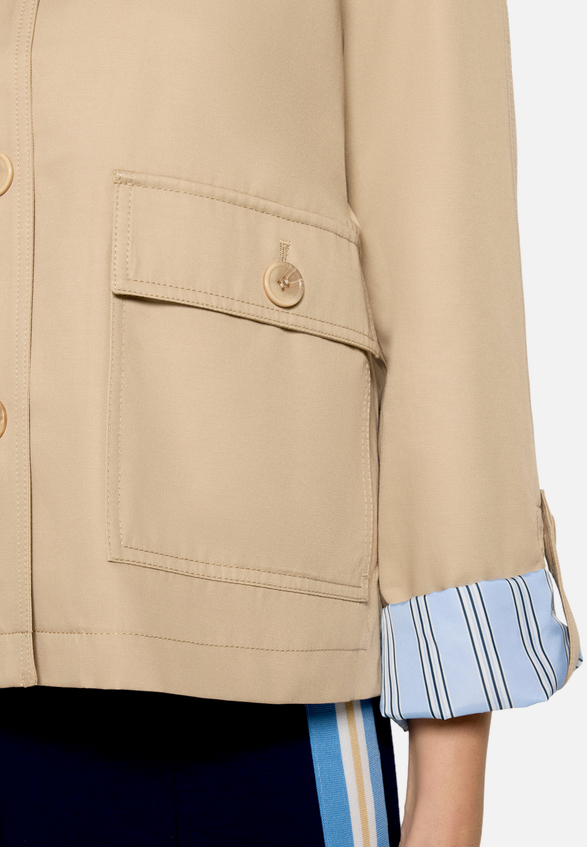 Casual-Jacke mit aufgesetzten Taschen / Detailbild