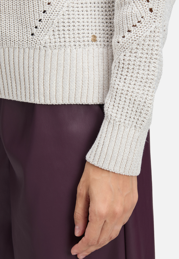 Strickpullover mit Lurexfaden / Detailbild