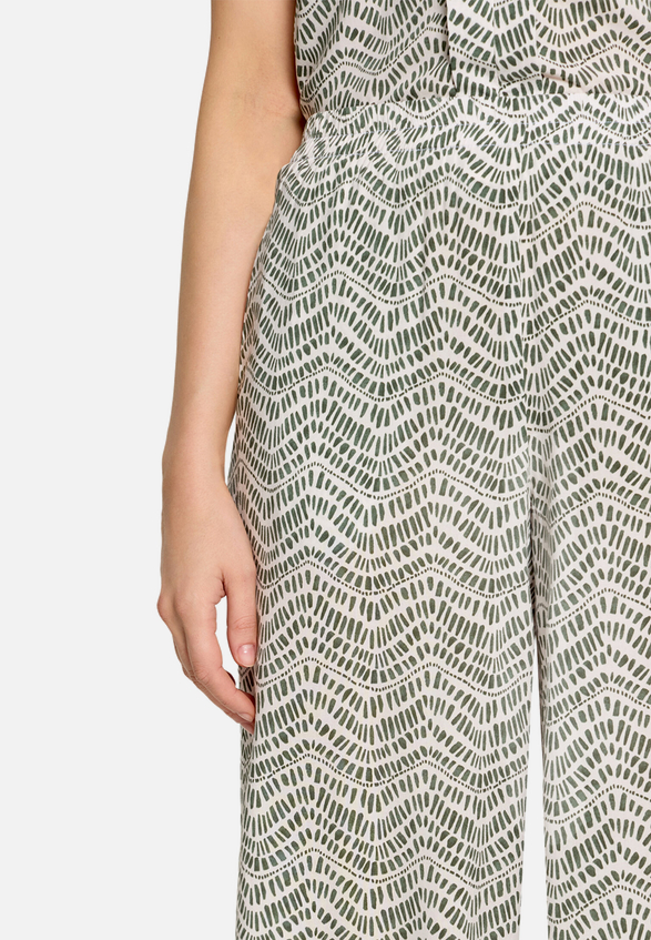 Palazzo-Hose mit Bindegürtel / Detailbild