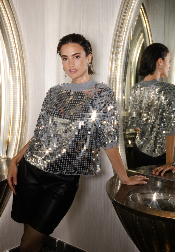 Pailletten-Pullover mit Rippbündchen / Imagebild