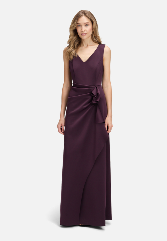Abendkleid mit Volant / Modellfoto Vorderseite