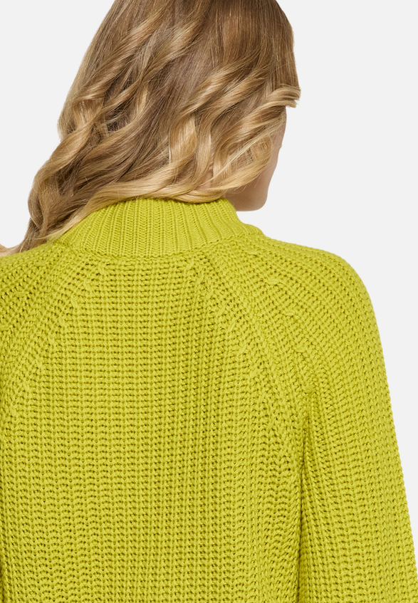 Grobstrick-Pullover mit Struktur / Detailbild