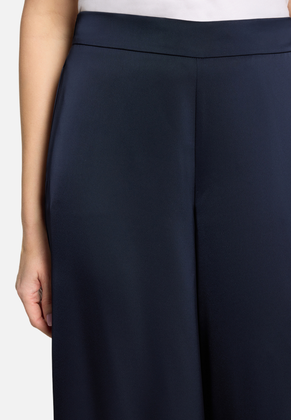 Modern fit Hose mit Taschen / Detailbild