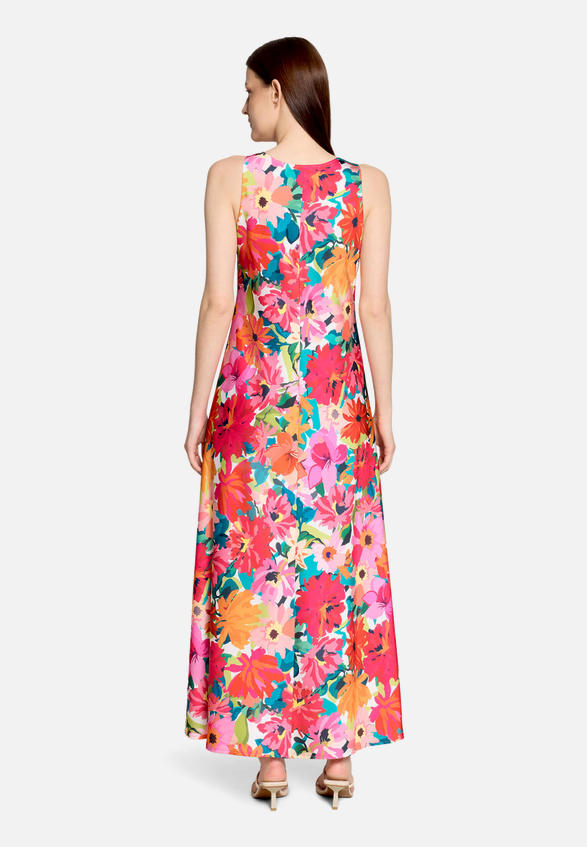 Blumenkleid mit Print / Modellfoto Rückseite