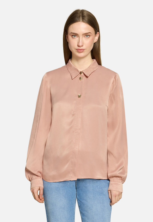 Satin-Bluse mit Knöpfen / Modellfoto Vorderseite
