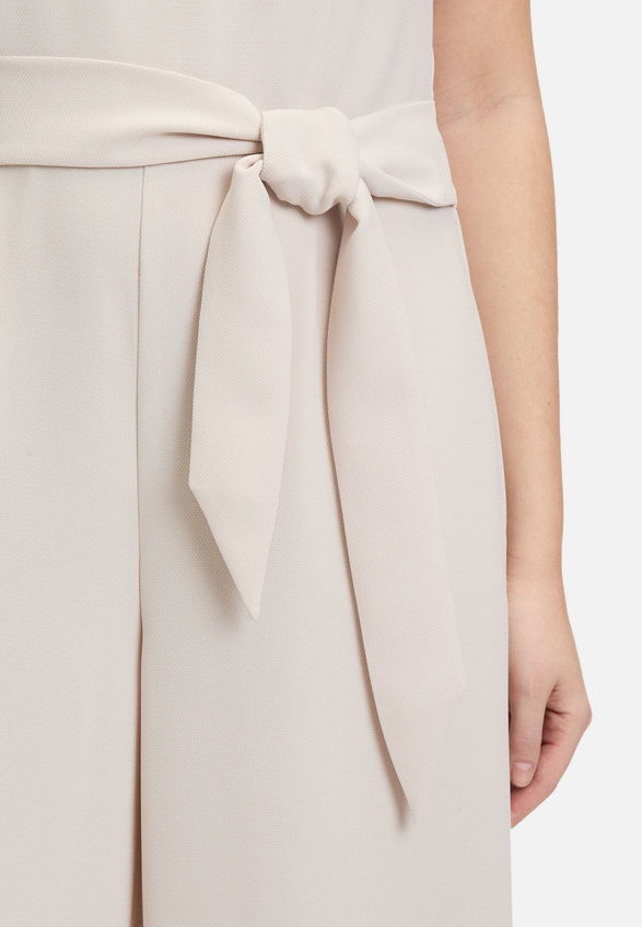 Jumpsuit ohne Arm / Detailbild