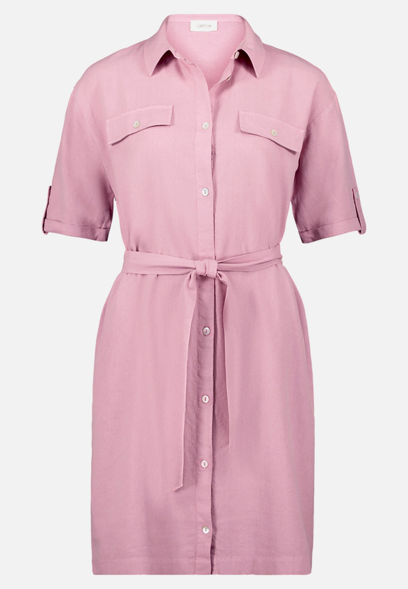 Freizeitkleid mit Gürtel / Vorderseite