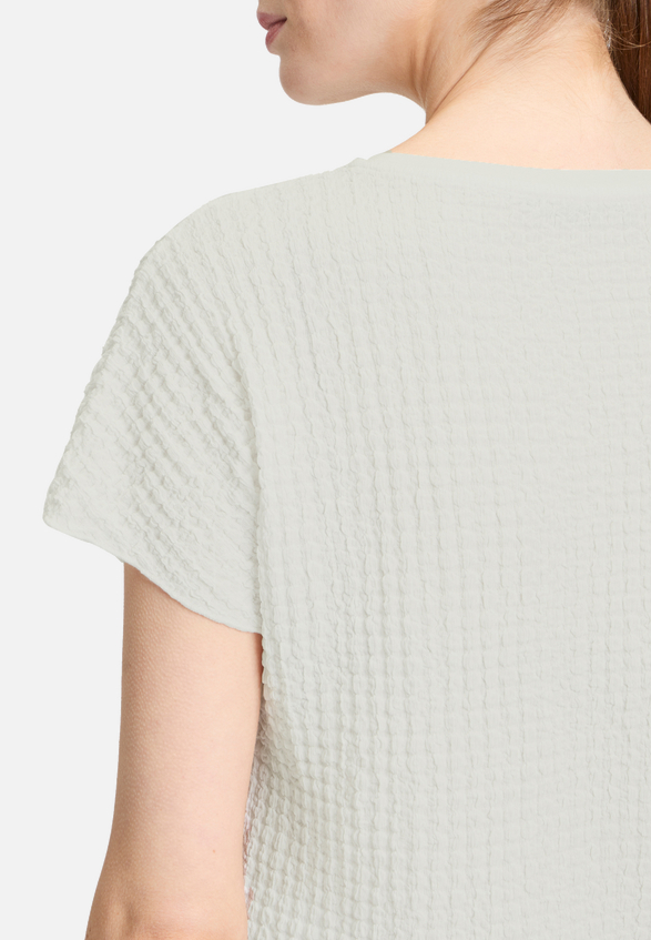 Strukturshirt mit U-Boot-Ausschnitt / Detailbild