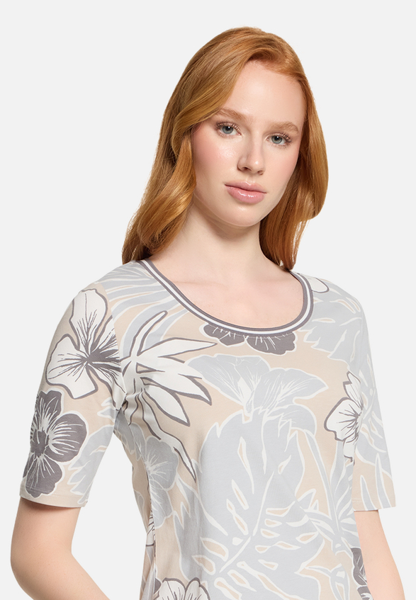Basic Shirt mit Blumenprint / Detailbild