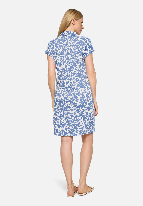 Casual-Kleid mit überschnittenen Ärmeln / Modellfoto Rückseite
