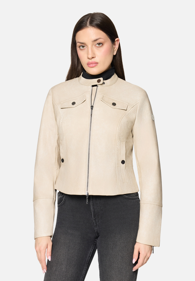 Casual-Jacke mit Stehkragen / Modellfoto Vorderseite