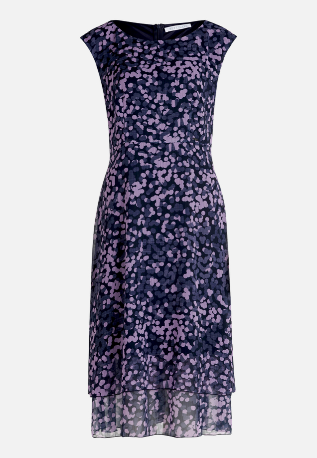 Midikleid mit Stufen / Vorderseite