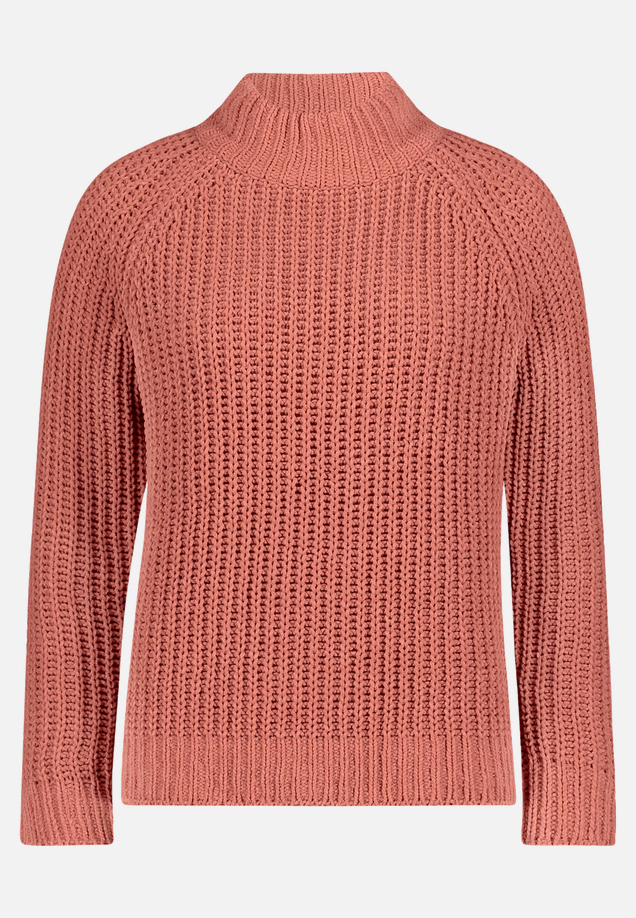 Strickpullover mit Stehkragen / Vorderseite