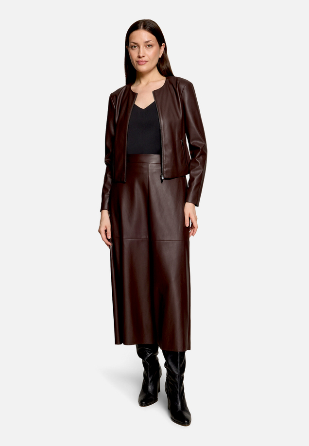 Blazer-Jacke mit Reißverschluss / Modellfoto Vorderseite (Outfit)