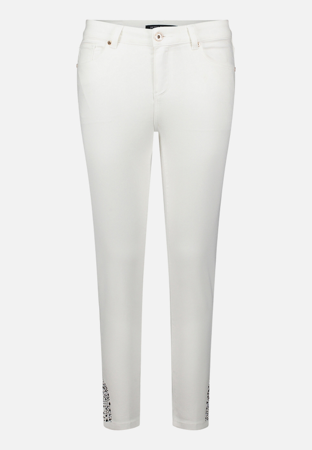 Basic-Jeans mit Waschung / Vorderseite