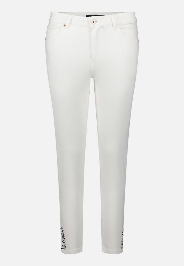 Basic-Jeans mit Waschung / Vorderseite