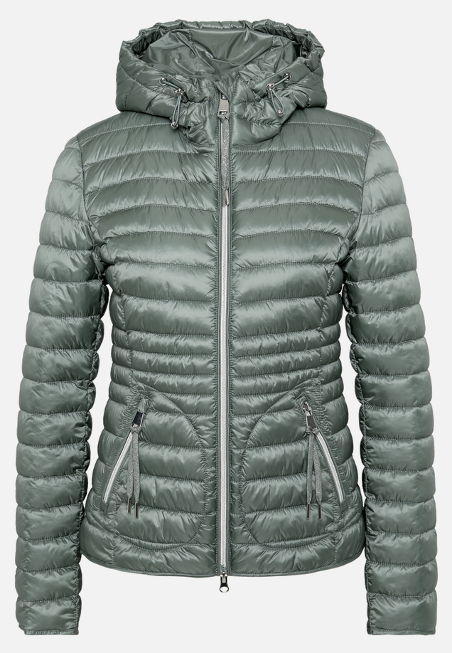 Steppjacke mit Reißverschlusstaschen / Vorderseite