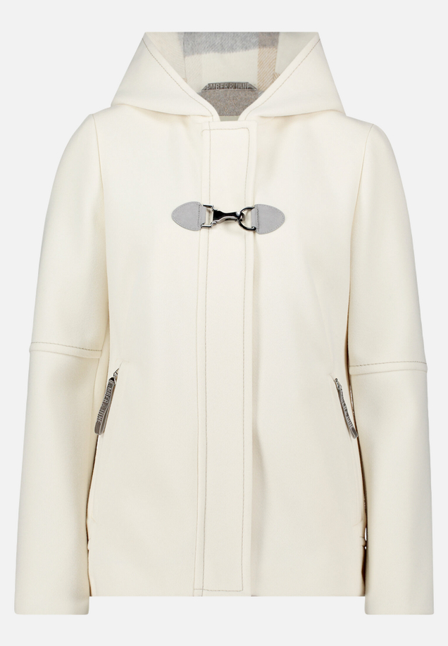 Winterjacke mit Kapuze / Vorderseite