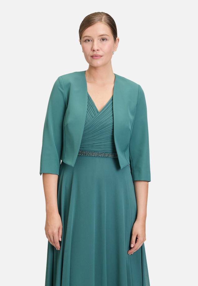 Bolero-Jacke mit Kellerfalten / Modellfoto Vorderseite