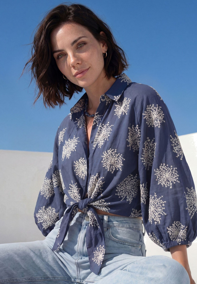 Oversized-Bluse  3/4 Arm mit Stickerei / Imagebild