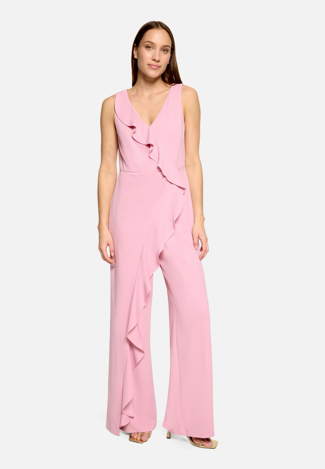 Jumpsuit mit Volant / Modellfoto Vorderseite