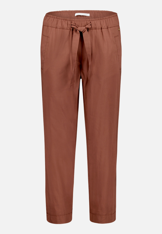 Casual-Hose mit elastischem Bund / Vorderseite