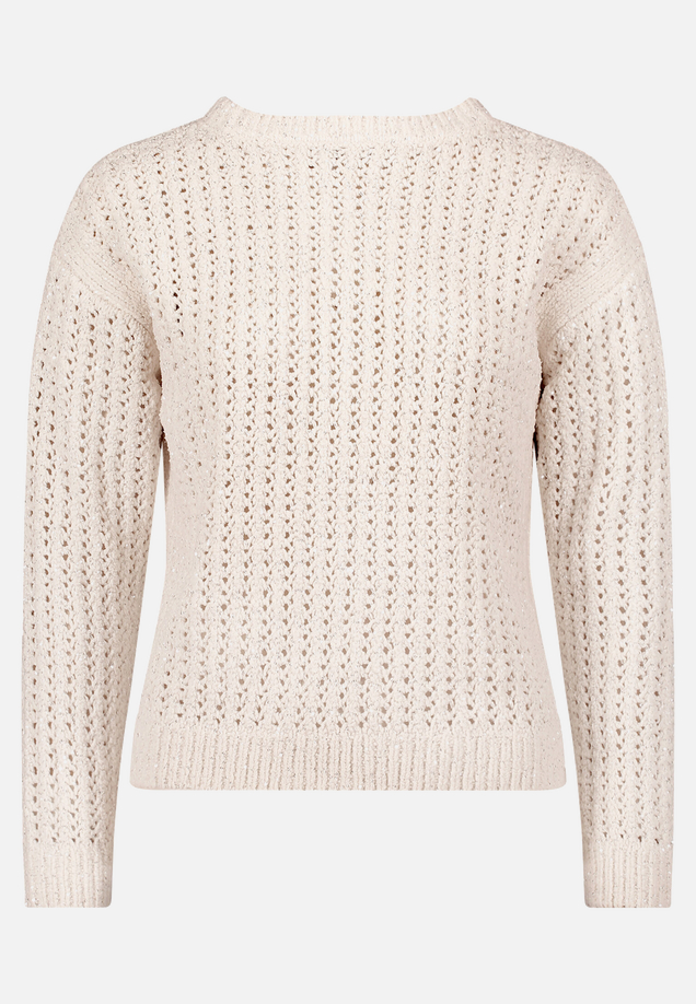 Grobstrick-Pullover mit Lochmuster / Vorderseite