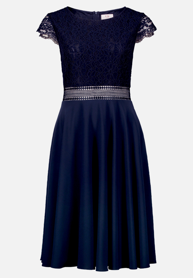 Abendkleid mit Spitze / Vorderseite