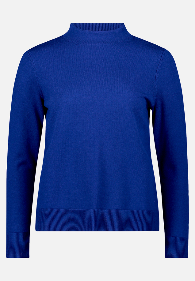 Basic-Strickpullover mit Stehkragen / Vorderseite