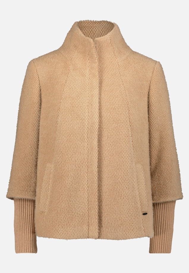 Kuscheljacke mit Rippbündchen / Vorderseite