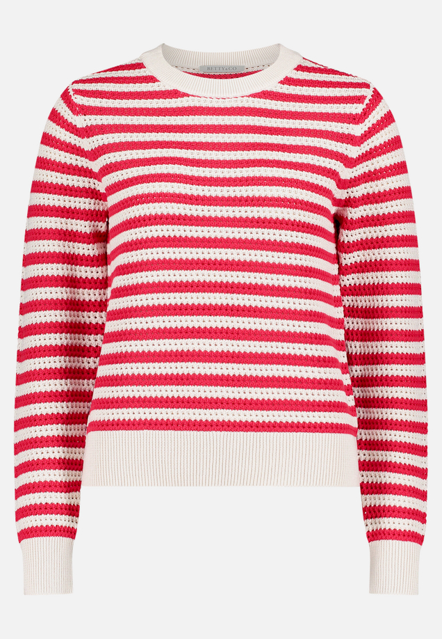 Strickpullover mit Struktur / Vorderseite