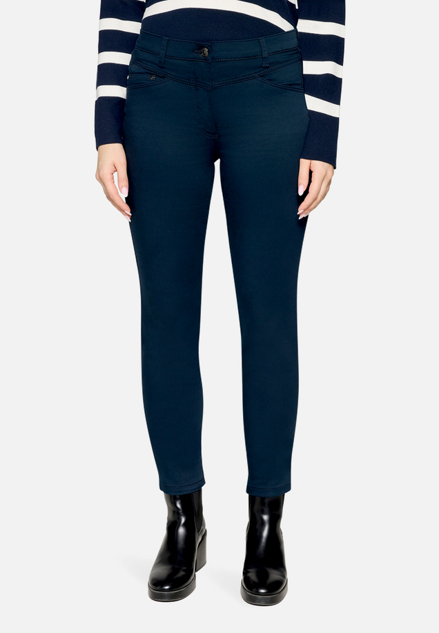 Casual-Hose  Style Sally Fashion / Modellfoto Vorderseite