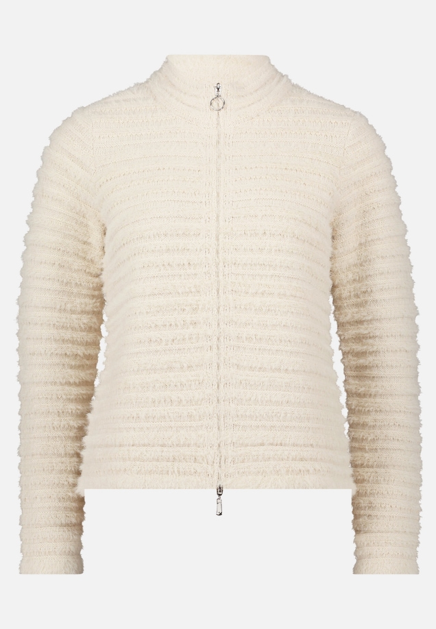 Grobstrickjacke mit Struktur / Vorderseite