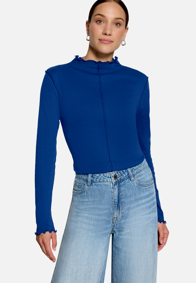 Langarm-Shirt mit Kräuselsaum / Modellfoto Vorderseite