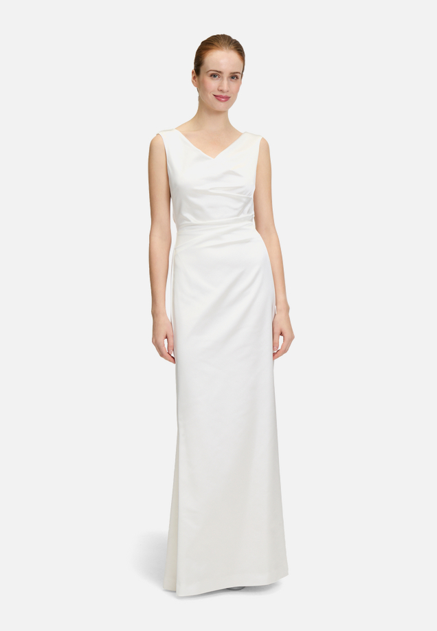 Abendkleid mit Raffung / Modellfoto Vorderseite