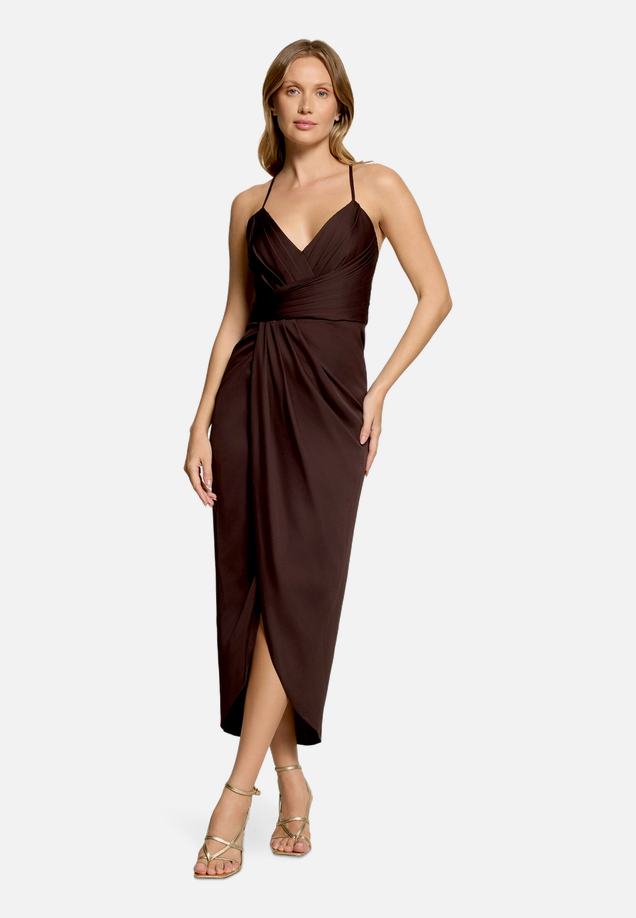 Abendkleid mit Raffung / Modellfoto Vorderseite