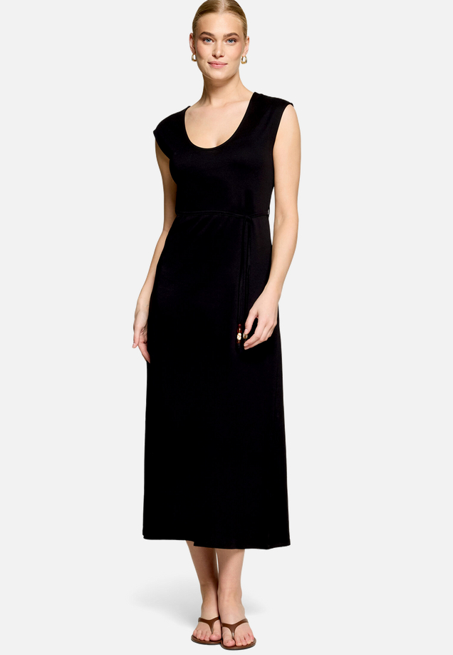 Jerseykleid  Maxi mit Bindegürtel / Modellfoto Vorderseite
