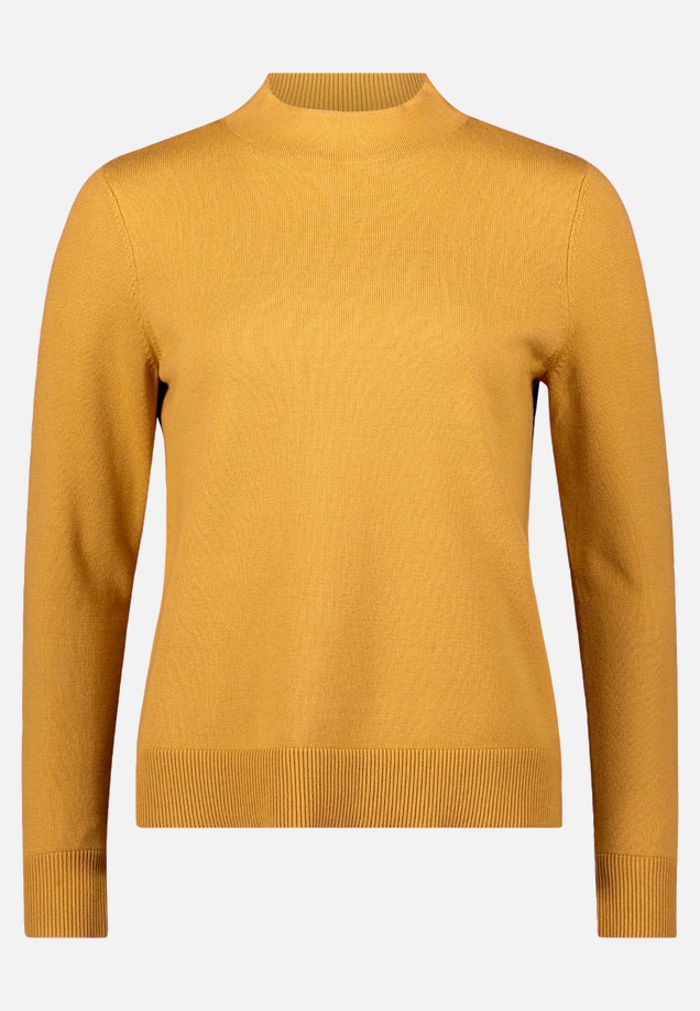 Basic-Strickpullover mit Stehkragen / Vorderseite