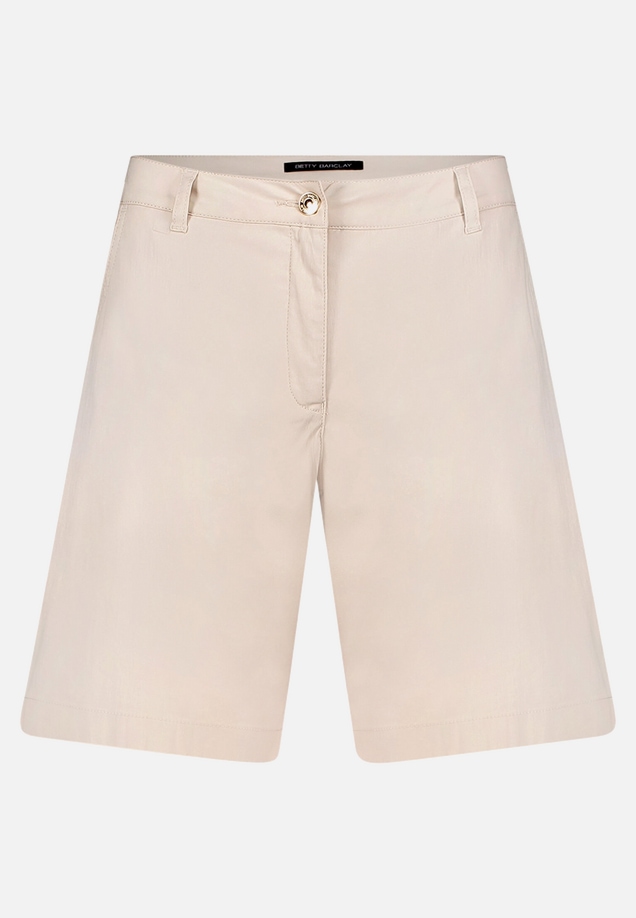 Sommerhose mit Eingrifftaschen / Vorderseite
