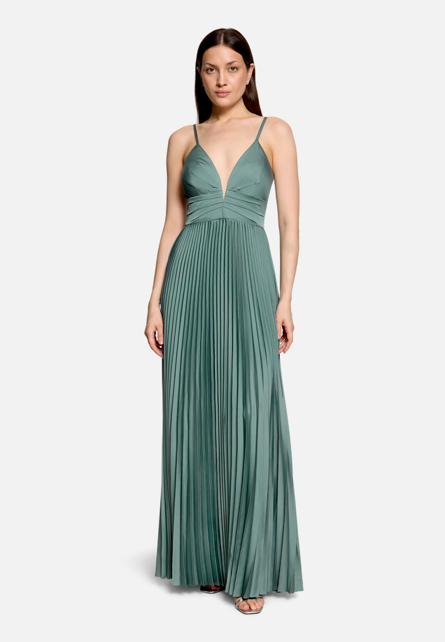 Chiffonkleid mit V-Ausschnitt / Modellfoto Vorderseite